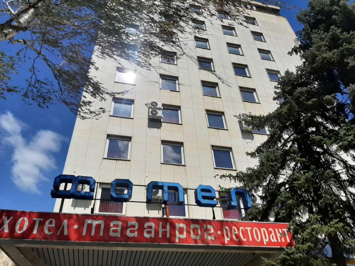 Хотел Таганрог Cherven Bryag Exterior foto